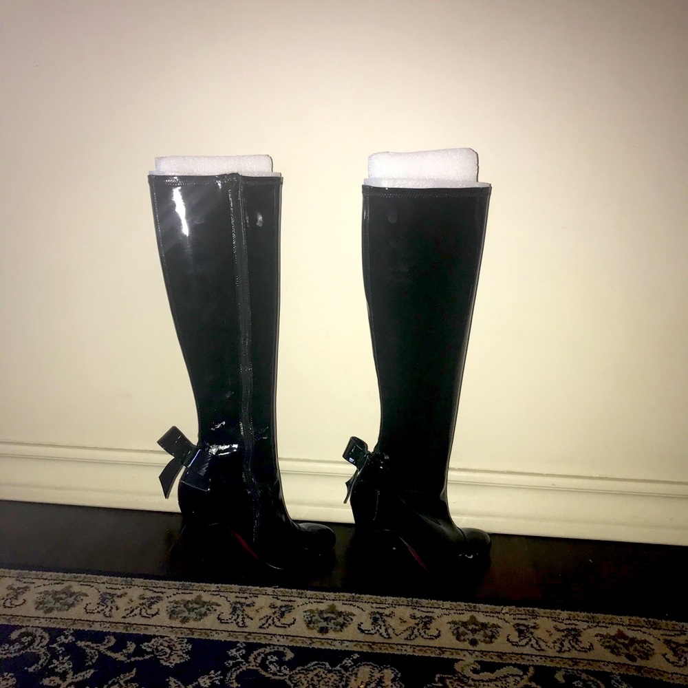 Paris Hilton boots